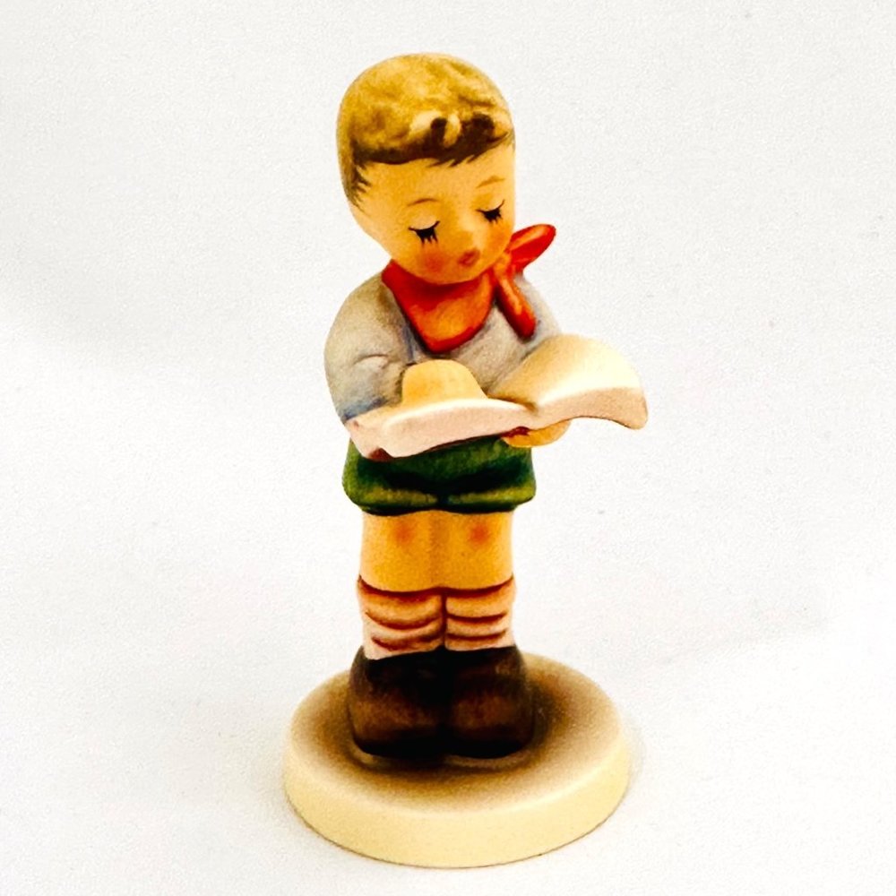 Goebel Hummel #2087/B  "Honor Student" TMK8 - Club Membership Edition